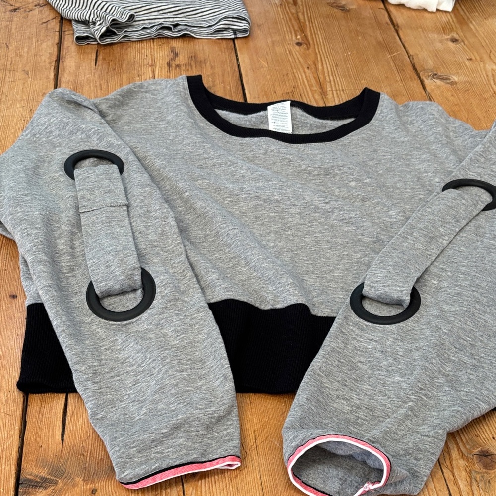 Splendid Gray Crop Top with Black Accents